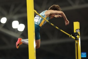 Armand Duplantis soars to new world record