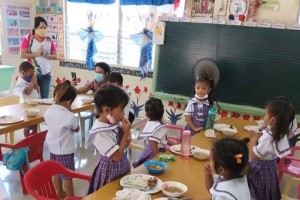 Lawmaker seeks P5-K teaching supplies allowance for daycare workers