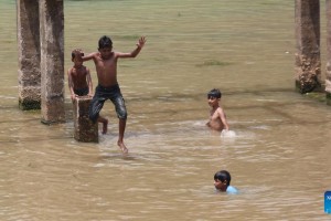 Heatwave engulfs Bangladesh with record temperature since 1989