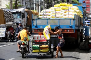 Imee wants LGUs, coops to directly buy rice from farmers thru RCEF