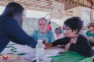 Elderly, PWD in Surigao Norte town receive birthday cash gifts