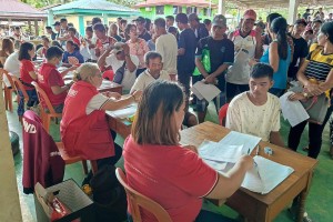  9.2K Surigao Sur town residents get P16-M payout from DSWD