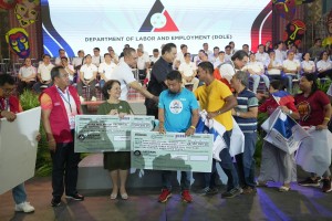 Serbisyo Fair pours P286-M in gov’t services, aid to 30K CDO residents