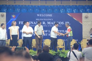 Centenarian, PWD among 3.8K farmers who get land titles from Marcos