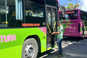 Borongan City institutionalizes free bus rides