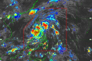 Aghon slightly intensifies, makes 8th landfall in Lucena