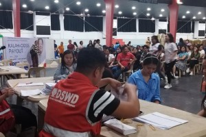 New graduates get feel of 'real world' in DSWD cash-for-work program