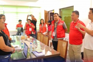 DSWD, La Castellana execs prioritize children in Kanlaon relief ops