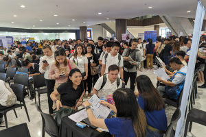 Employment goes up; jobless Filipinos down in June