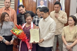 Ilocos Norte honors volunteer village health worker