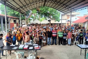 4K hog farmers in Negros Oriental get financial aid