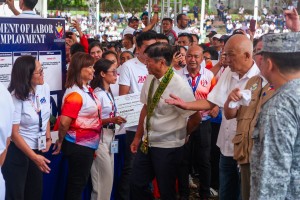 PBBM hands P158-M El Niño aid in Caraga, vows quality education