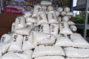 Farmers in Biliran town sell rice at P20 per kilo