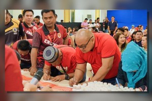 Maguindanao Sur capitol workers undergo surprise drug test