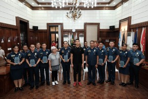 Ilocos Norte honors top cops