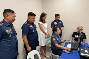 PNP opens satellite hub for police clearance in Capiz