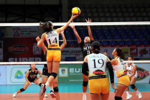 UST, USPF keep quarterfinal bids alive in Shakey's volleyball