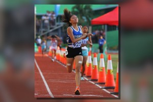 Cebu's middle-distance runner gets 1st gold in Palarong Pambansa