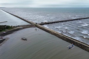 Seawalls provide coastal protection in 2 northern Negros cities