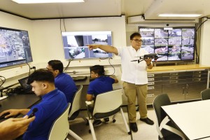 MMDA deploys mobile command center to monitor, secure SONA 2024