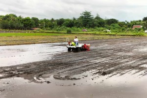 DA roadshow highlights modern tech to increase rice production