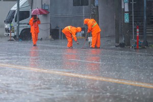 LPA, southwest monsoon to bring scattered rains Sunday