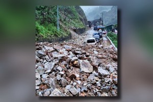 Baguio City cautions residents vs landslides due to Carina 