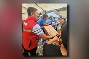 DSWD distributes P12-M worth of relief packs in Ilocos