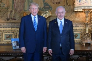 Trump warmly welcomes Netanyahu to his Florida residence