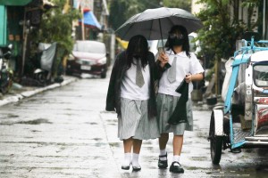 Rains continue across Luzon due to 'habagat'