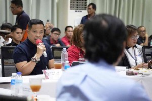 Bulacan guv activates incident command post in response to oil spill