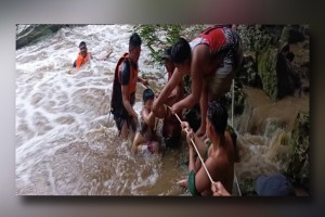 Ilocos Norte falls closed after flooding leaves tourists stranded