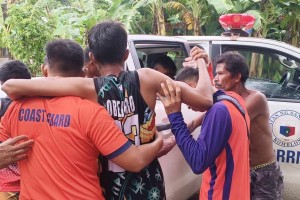 PCG brings home 10 survivors of capsized bancas in Antique