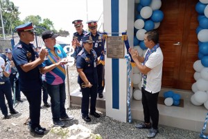 Antique police office receives P17-M worth of barracks,mobility assets