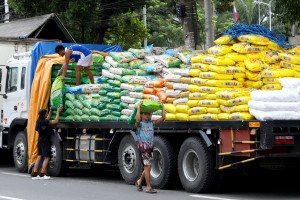 Agri chief hopeful for continuous drop in rice prices