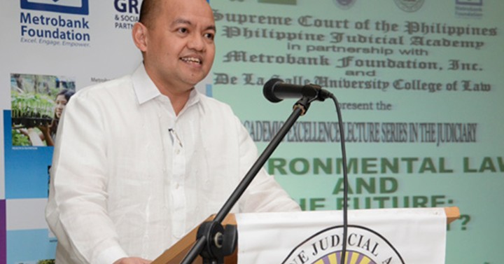 Leonen: 5 senior magistrates must accept CJ nomination | Philippine ...