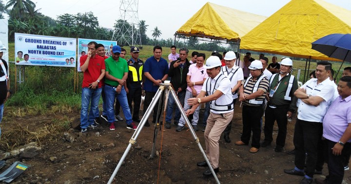 DPWH, Bulacan execs break ground for Balagtas road project | Philippine ...