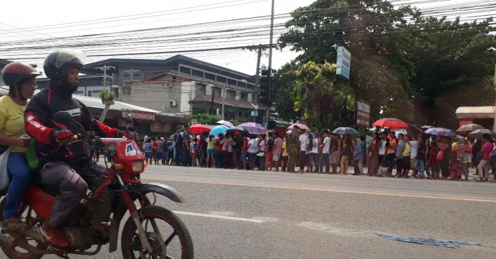 Thousands flock to Davao City's ‘Pahalipay sa Pasko’ | Philippine News ...