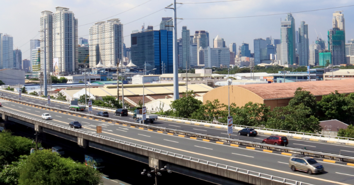 Vehicle assignment on Skyway seen to ease traffic | Philippine News Agency