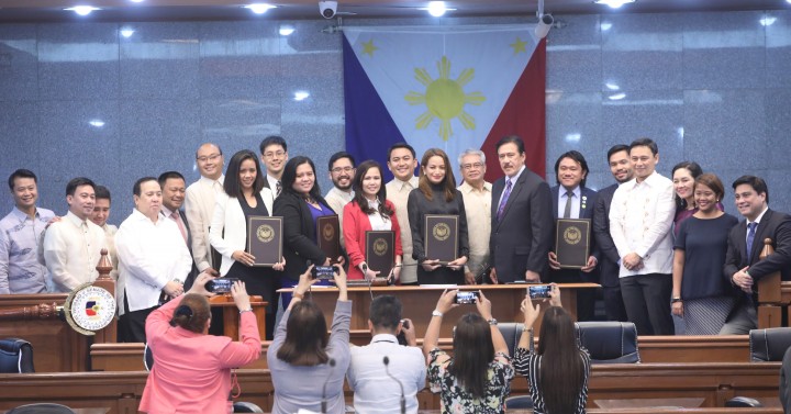 Outstanding Young Men, Women | Photos | Philippine News Agency