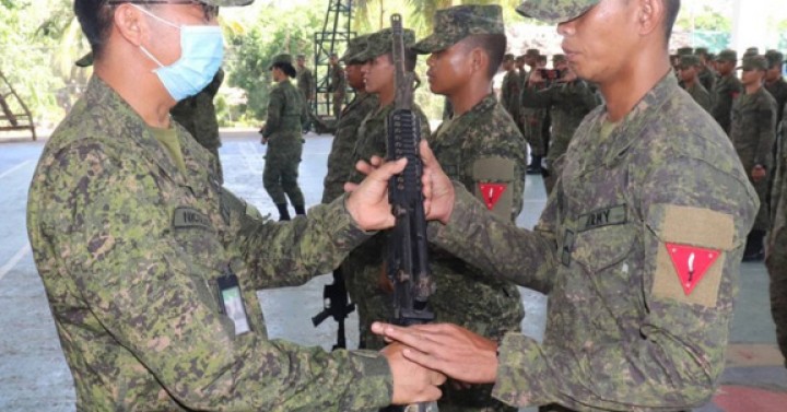 172 new soldiers get firearms in Sibugay | Philippine News Agency