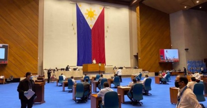 House OKs proposed P5-T 2022 nat'l budget on final reading