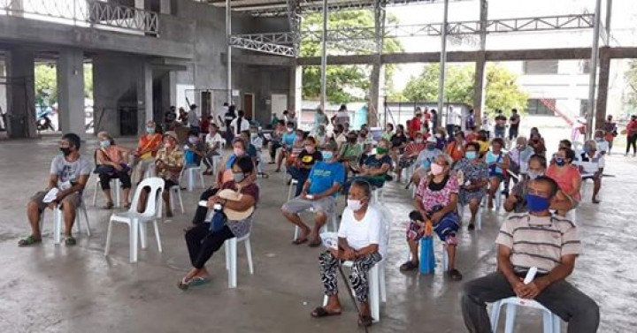 Antique LGU gives residents cash aid | Philippine News Agency