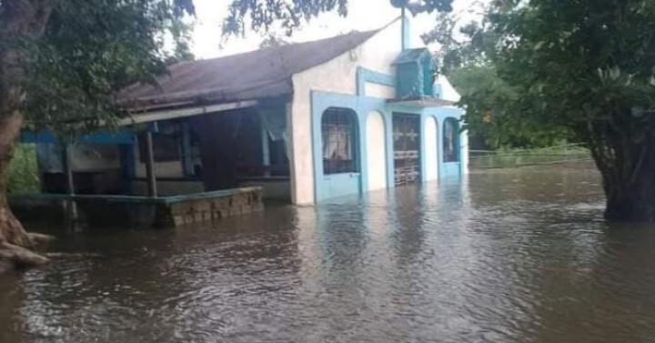 Floods isolate village, leave roads impassable in N. Ecija | Philippine ...