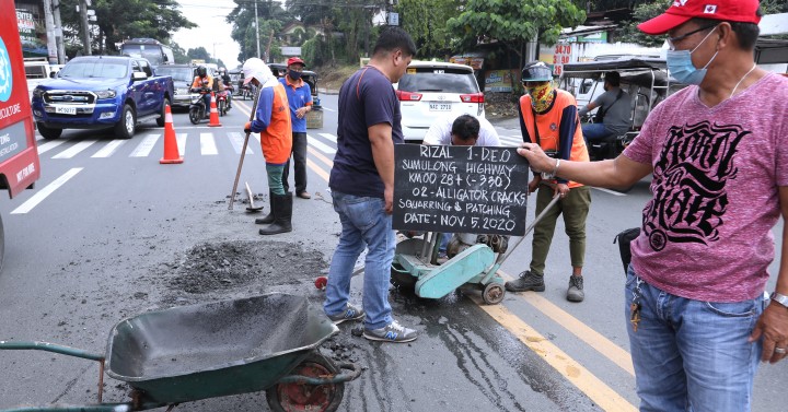 Road repair | Photos | Philippine News Agency