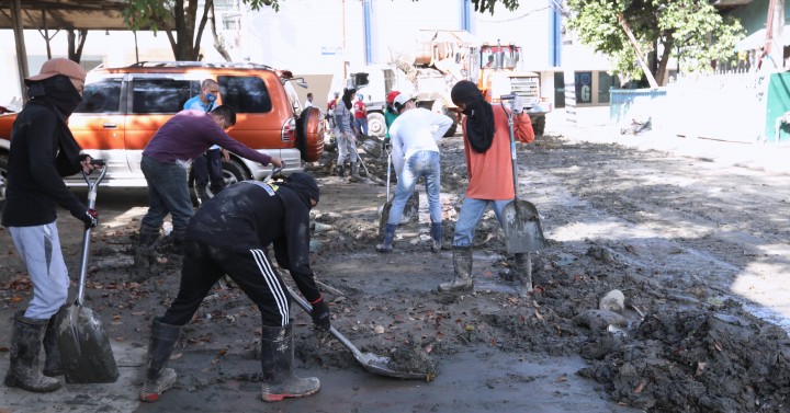 Cleaning ops | Photos | Philippine News Agency