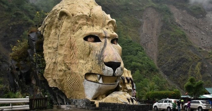 Baguio Travel: Kennon Road's Lion's Head