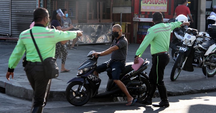 'WHERE'S YOUR HELMET?' | Photos | Philippine News Agency