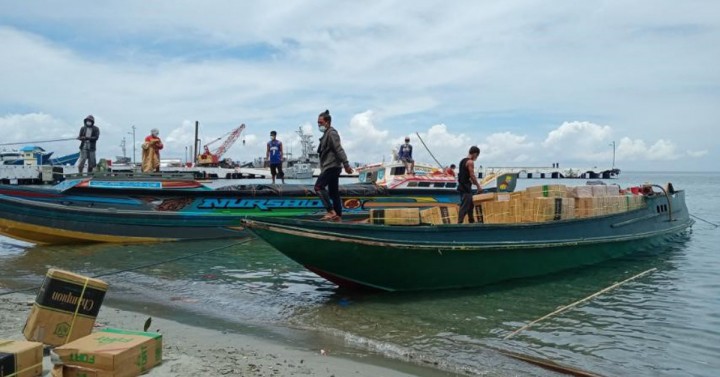 Navy seizes P17.5-M smuggled cigarettes off Zambo City | Philippine ...