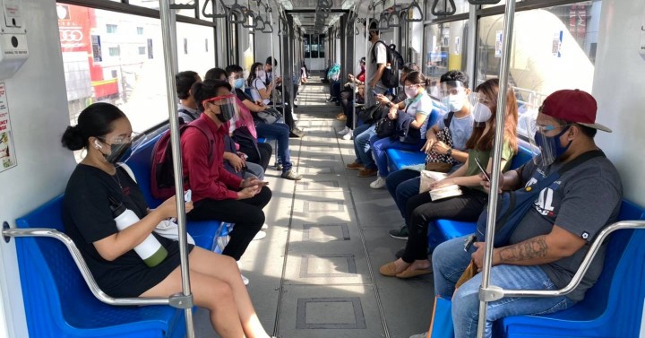 MRT-3’s daily average passengers reach 142K